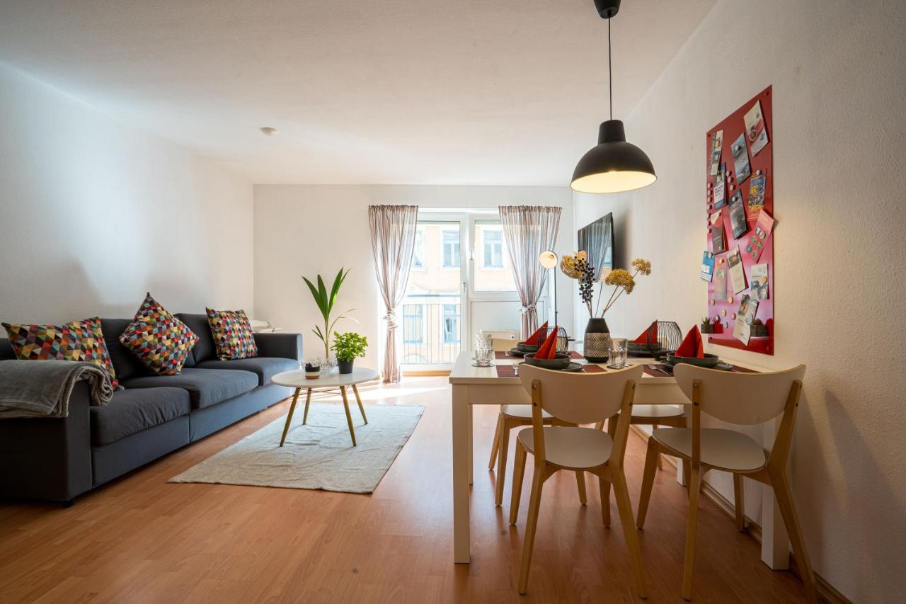 Grosse Louise In Der Neustadt Fuer Familien & Kinder เดรสเดน ภายนอก รูปภาพ